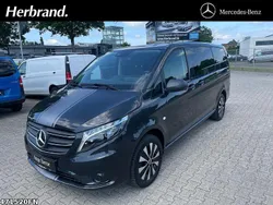 Grau Gebraucht 2024 Mercedes Vito Van / Kleinbus | 55.276 €