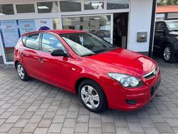 Rot Gebraucht 2010 Hyundai i30 Edition+ Limousine | 4.450 € (Fairer Preis)