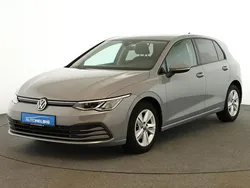 Mondsteingrau Gebraucht 2020 VW Golf Life SUV | 20.380 € (Etwas zu teuer)