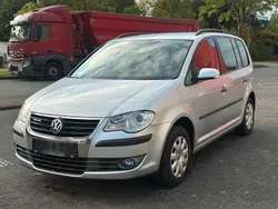Silber Gebraucht 2009 VW Touran Van / Kleinbus | 3.500 € (Fairer Preis)