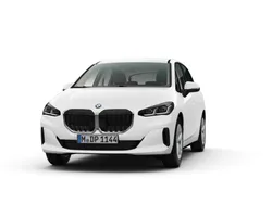 Weiß Gebraucht 2024 BMW 216 Active Tourer Luxury Line Van / Kleinbus | 26.780 € (Fairer Preis)