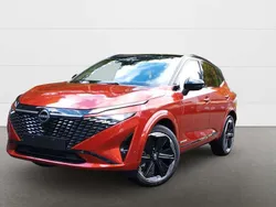 Reddish orange/black rot Neu 2024 Nissan Qashqai SUV | 42.772 € (Teuer)