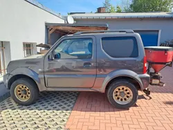Grau Gebraucht 2013 Suzuki Jimny Comfort SUV | 11.500 € (Superpreis)