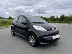Schwarz Gebraucht 2008 Peugeot 107 Kleinwagen | 950 € (Superpreis)