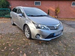 Silber Gebraucht 2013 Toyota Avensis Edition Kombi | 9.990 € (Fairer Preis)