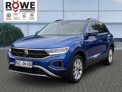 Blau Gebraucht 2023 VW T-Roc Life SUV | 25.950 € (Fairer Preis)