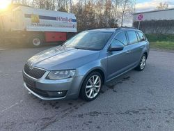 Grau Gebraucht 2013 Skoda Octavia Ambition Kombi | 5.700 € (Guter Preis)