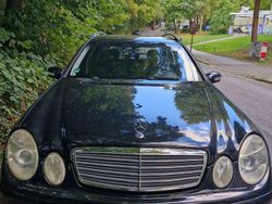 Schwarz Gebraucht 2004 Mercedes E200 Classic Kombi | 2.650 € (Guter Preis)