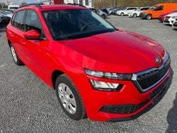 Rot Gebraucht 2021 Skoda Kamiq Active SUV | 16.760 € (Guter Preis)