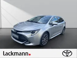 Silber Gebraucht 2022 Toyota Corolla Team Kombi | 23.990 € (Fairer Preis)