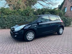 Schwarz Gebraucht 2011 Hyundai i20 Kleinwagen | 2.150 € (Guter Preis)