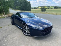 Blau Gebraucht 2017 Aston Martin V8 Vantage Coupé | 69.990 € (Guter Preis)