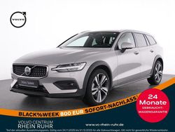 Silber Gebraucht 2024 Volvo V60 CC Plus Kombi | 41.450 € (Guter Preis)