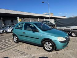 Grün Gebraucht 2003 Opel Corsa Njoy Limousine | 599 € (Superpreis)