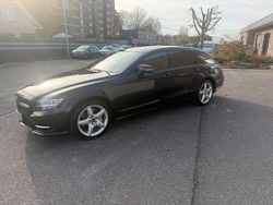 Schwarz Gebraucht 2012 Mercedes CLS350 Shooting Brake Kombi | 13.999 € (Fairer Preis)