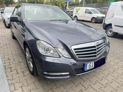 Grau Gebraucht 2012 Mercedes E300 Limousine | 10.000 € (Fairer Preis)
