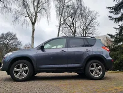 Grau Gebraucht 2012 Toyota RAV4 SUV | 8.499 € (Fairer Preis)
