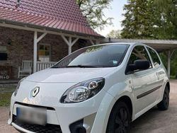 Weiß Gebraucht 2011 Renault Twingo Dynamique Kleinwagen | 3.500 € (Fairer Preis)
