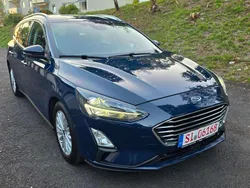 Blau Gebraucht 2020 Ford Focus Titanium Kombi | 12.100 € (Guter Preis)