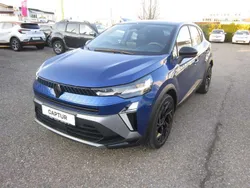 Ironblau/blackpearlschwarz Gebraucht 2025 Renault Captur Esprit Alpine SUV | 29.990 € (Etwas zu teuer)