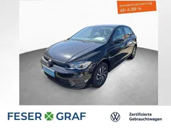 Deep black perleffekt Gebraucht 2024 VW Polo Life Limousine | 18.440 € (Guter Preis)