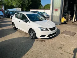 Weiß Gebraucht 2012 Seat Ibiza Reference Kleinwagen | 5.480 € (Etwas zu teuer)