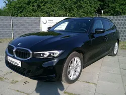 Schwarz Gebraucht 2024 BMW 318 Sport Line Kombi | 31.900 € (Fairer Preis)
