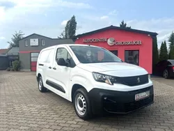 Weiß Gebraucht 2021 Peugeot Partner Premium Van / Kleinbus | 17.999 € (Etwas zu teuer)