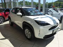 Schneeweiß Neu 2024 Toyota Yaris Cross Comfort SUV | 26.733 €