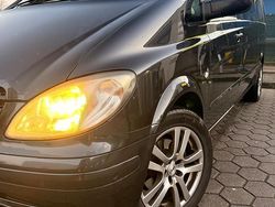 Schwarz Gebraucht 2005 Mercedes Vito Van / Kleinbus | 4.600 €