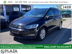 Deep black perleffekt Gebraucht 2023 VW Touran Van / Kleinbus | 32.990 € (Etwas zu teuer)