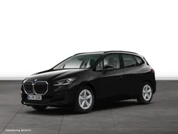 Schwarz Gebraucht 2024 BMW 230e Active Tourer Luxury Line Van / Kleinbus | 44.954 € (Fairer Preis)