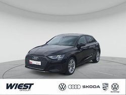 Brillantschwarz Gebraucht 2024 Audi A3 Basis Limousine | 24.440 €