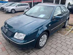 Grün Gebraucht 2005 VW Bora Limousine | 2.100 € (Fairer Preis)