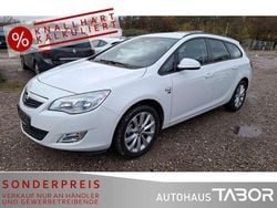 Schneeweiss/summitwhite/arctic Gebraucht 2012 Opel Astra Kombi | 4.585 € (Guter Preis)