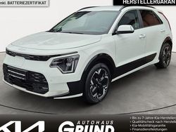 Weiß Gebraucht 2023 Kia Niro Inspiration SUV | 26.490 € (Guter Preis)