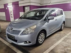 Blau Gebraucht 2010 Toyota Verso Van / Kleinbus | 4.990 € (Guter Preis)