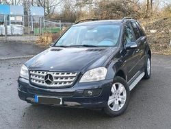 Blau Gebraucht 2005 Mercedes ML320 SUV | 7.290 € (Fairer Preis)