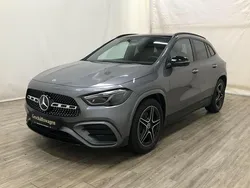 Grau Gebraucht 2024 Mercedes GLA200 Night SUV | 44.849 € (Teuer)