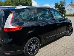 Schwarz Gebraucht 2013 Renault Grand Scénic III Van / Kleinbus | 8.500 €