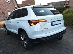 Weiß Gebraucht 2023 Skoda Karoq Tour SUV | 26.700 € (Fairer Preis)