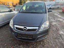 Braun Gebraucht 2006 Opel Zafira Cosmo Van / Kleinbus | 1.190 € (Fairer Preis)