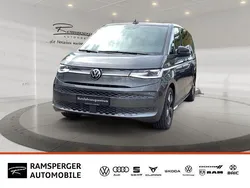 Grau (indiumgrau metallic) Neu 2025 VW Multivan Style Van / Kleinbus | 64.990 €