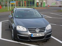 Grau metallic Gebraucht 2008 VW Golf VI Sportline Kombi | 15.300 €