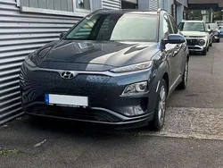 Grau Gebraucht 2020 Hyundai Kona SUV | 17.200 € (Fairer Preis)