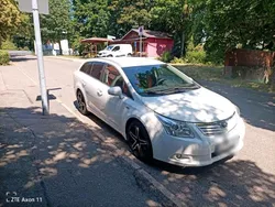 Weiß Gebraucht 2010 Toyota Avensis Kombi | 4.250 €