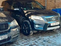 Grau Gebraucht 2012 Toyota RAV4 Comfort SUV | 12.900 € (Guter Preis)