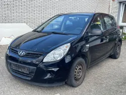 Schwarz Gebraucht 2010 Hyundai i20 Classic Limousine | 950 € (Superpreis)