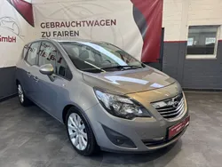 Braun Gebraucht 2012 Opel Meriva Innovation Van / Kleinbus | 7.990 € (Etwas zu teuer)