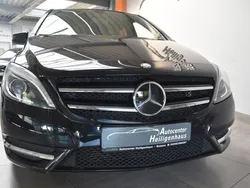 Schwarz Gebraucht 2011 Mercedes B180 Van / Kleinbus | 9.980 € (Fairer Preis)